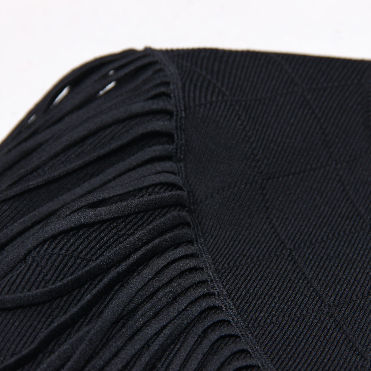 Spring and Autumn New Fashionable High Quality Knitted V-neck Tassel Slimming Long Sleeve Dress for Women
