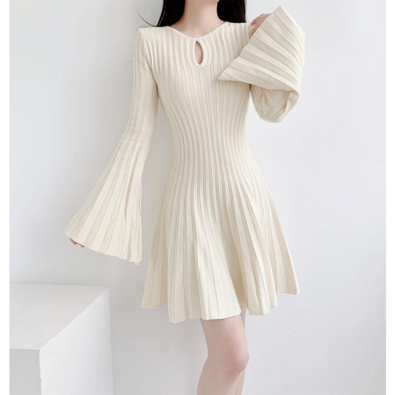 Round Neck Long Sleeve A-Line Mini Dress – Waist-Cinched