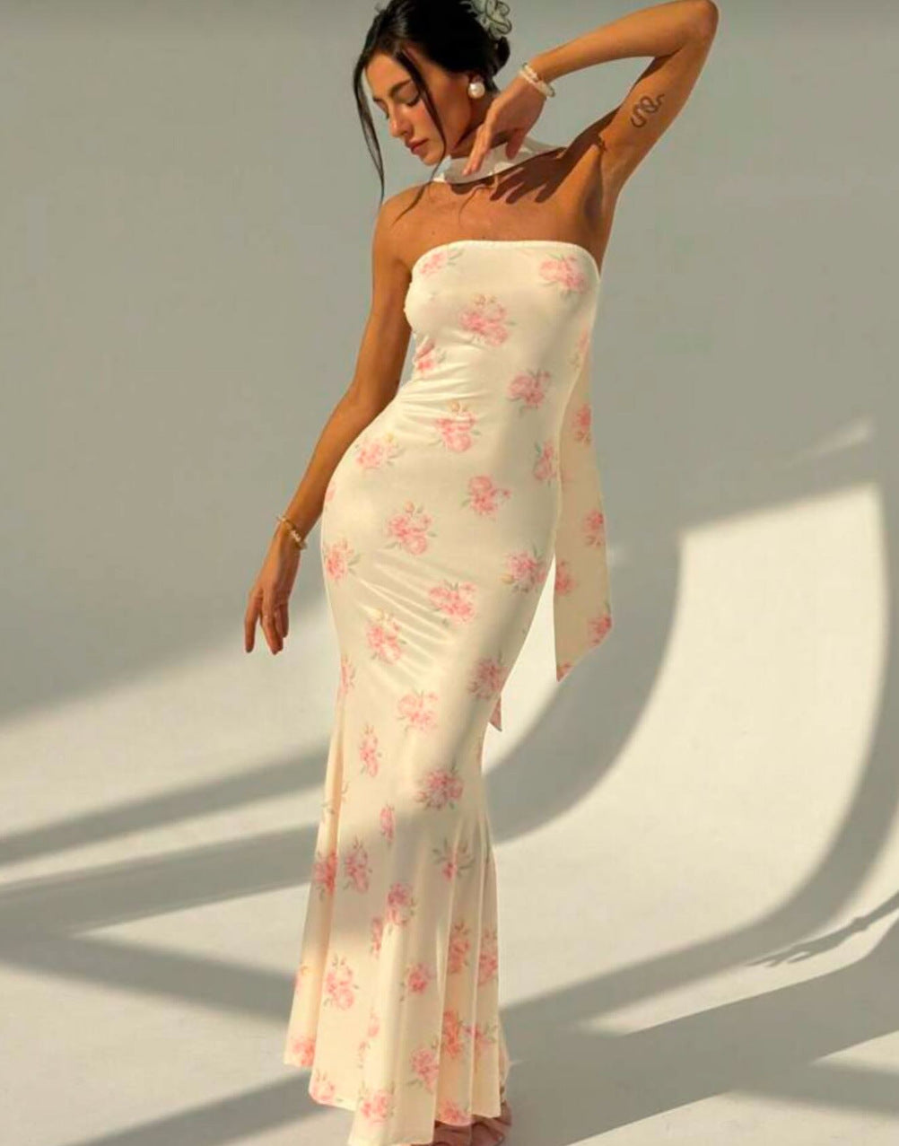 Strapless Ribbon-Trimmed Bodycon Evening Gown – Formal Party Dress